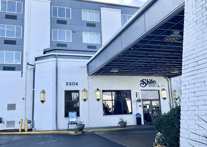 Cheap hotel: Shilo Inn Suites Salem