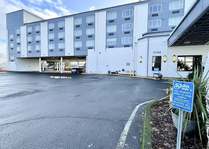 Cheap hotel: Shilo Inn Suites Salem