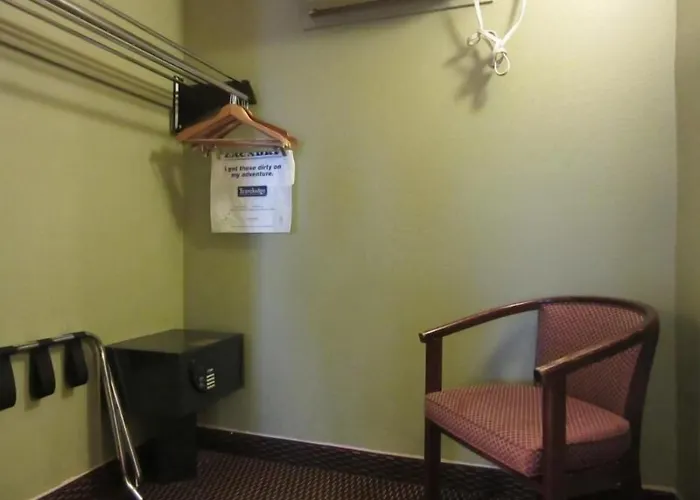 Motel: Knights Inn Salem