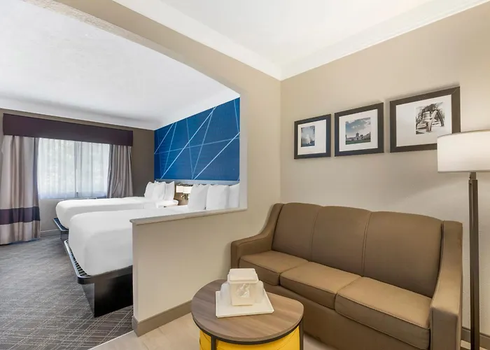 Comfort Suites Salem